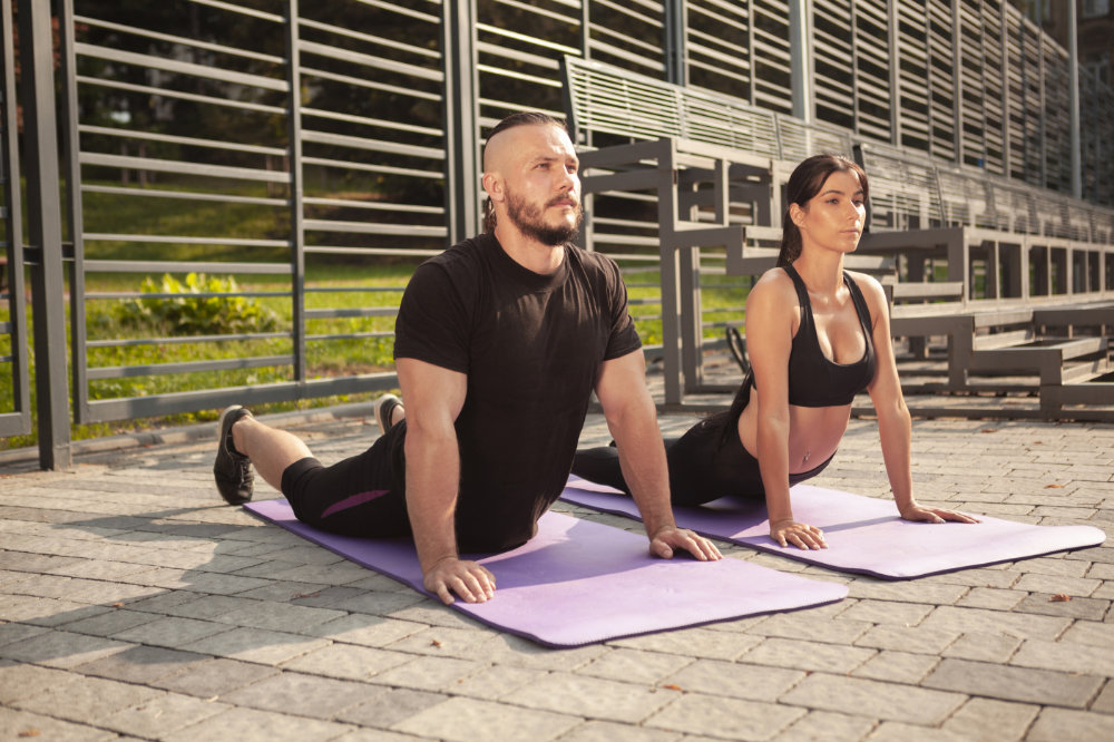 stretching yoga all aperto